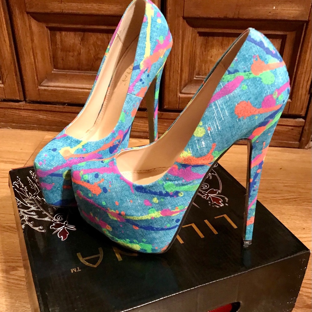 Stilettos - Picture 2 of 5